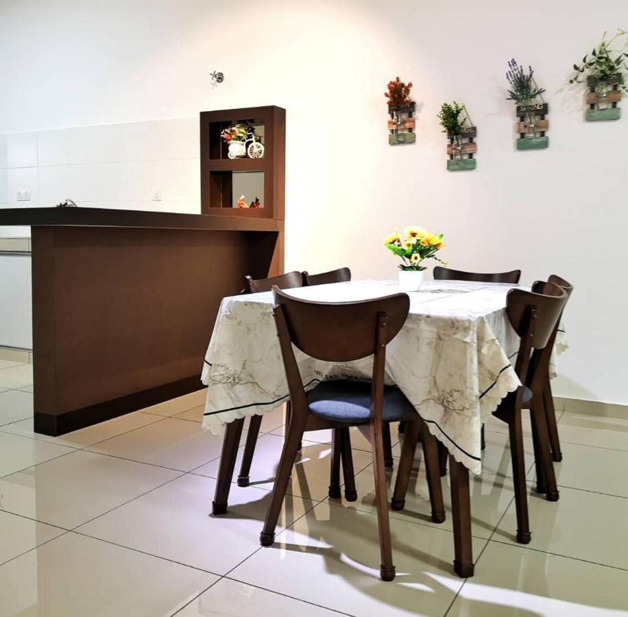 Holiday Homestay Seremban Exterior foto